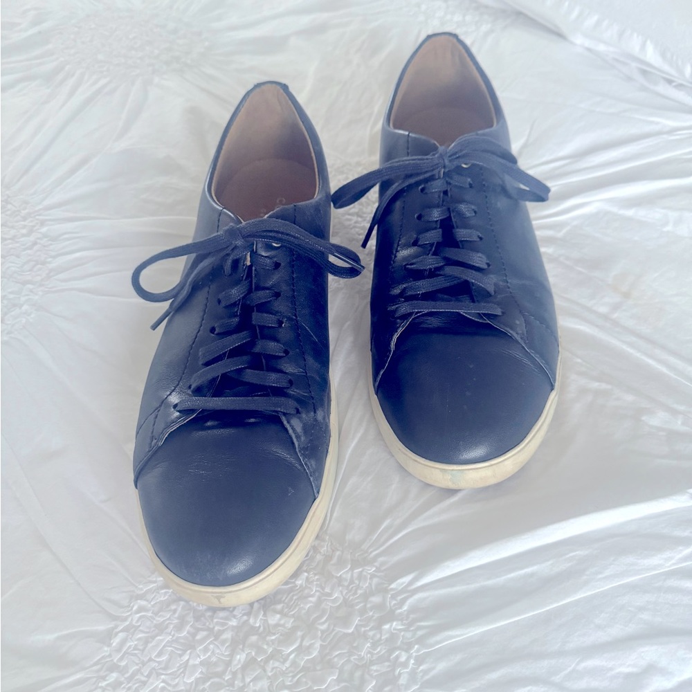 COLE HAAN men’s dark blue leather sneakers, size 9.5